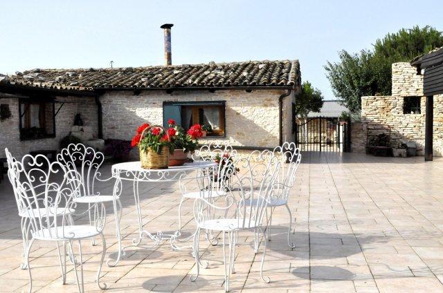 Tenuta Tannoja Villa Andria Exterior foto